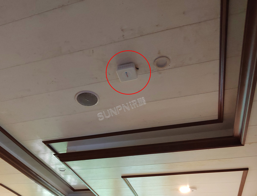 讯鹏智慧公厕-空气感应器安装展示