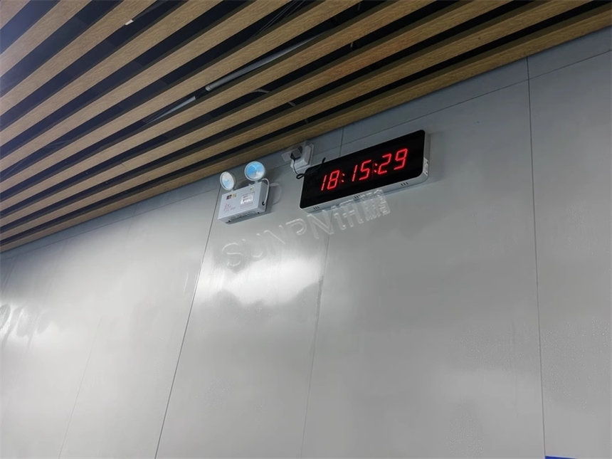 讯鹏电子钟系统-设备使用实拍