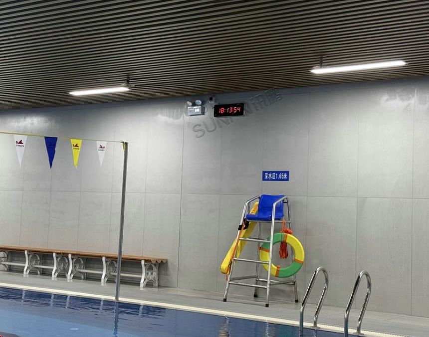 游泳池同步时钟系统