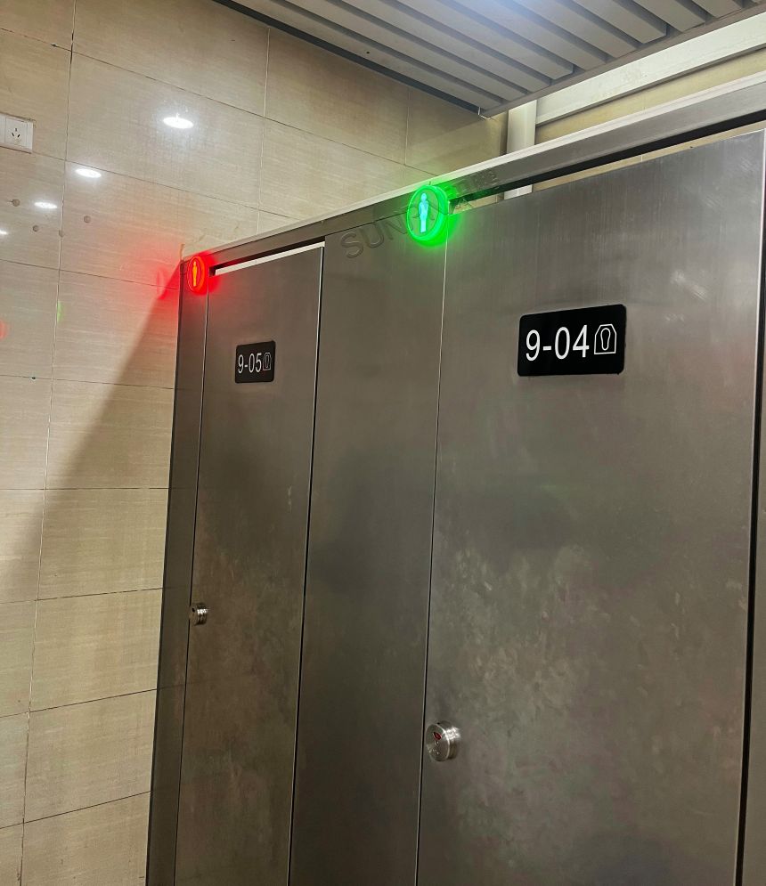 厕位有人无人显示屏