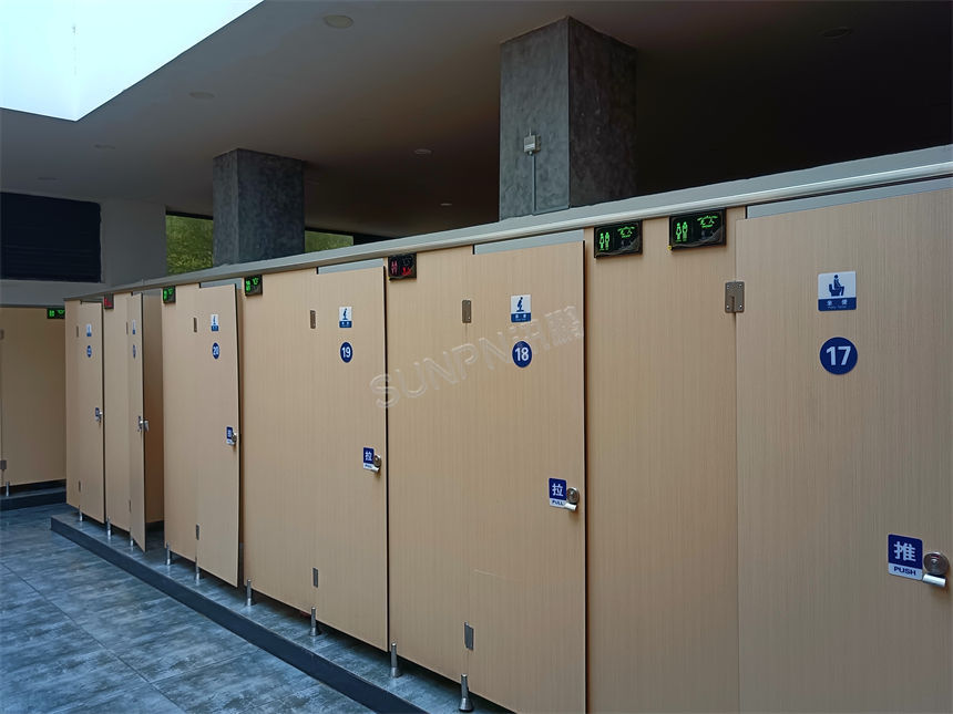 讯鹏智慧公厕系统-应用实拍